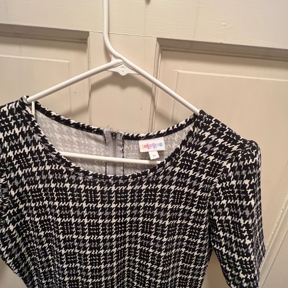 Lularoe Amelia Dress - size Medium - Picture 3 of 3